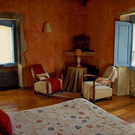 Гостевой дом Casa Do Castelo De Andrade Пуэнтедеуме Экстерьер фото